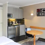 Bright With Parking And Balcony * Issy-les-Moulineaux