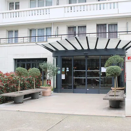 With Balcony In Les Moulineaux * Issy-les-Moulineaux
