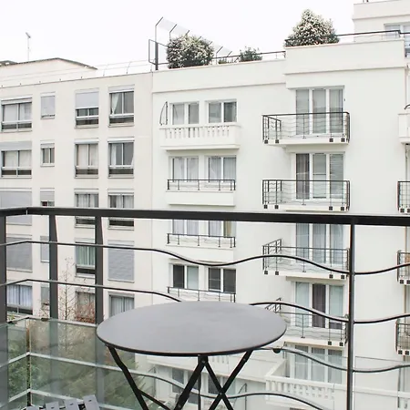 With Balcony In Les Moulineaux * Issy-les-Moulineaux