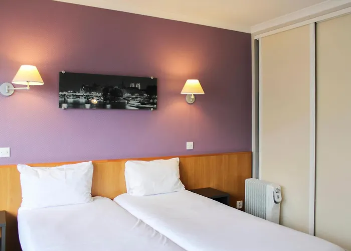 Bright With Parking And Balcony Appartamento *